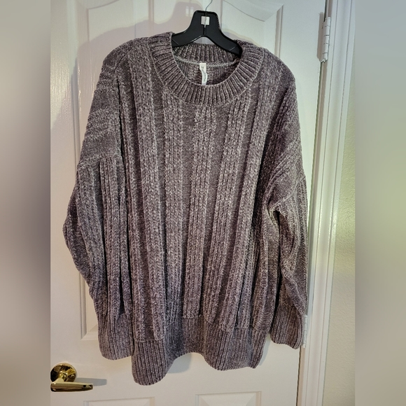 Women's Oversized Sweater - Grey - Picture 1 of 3